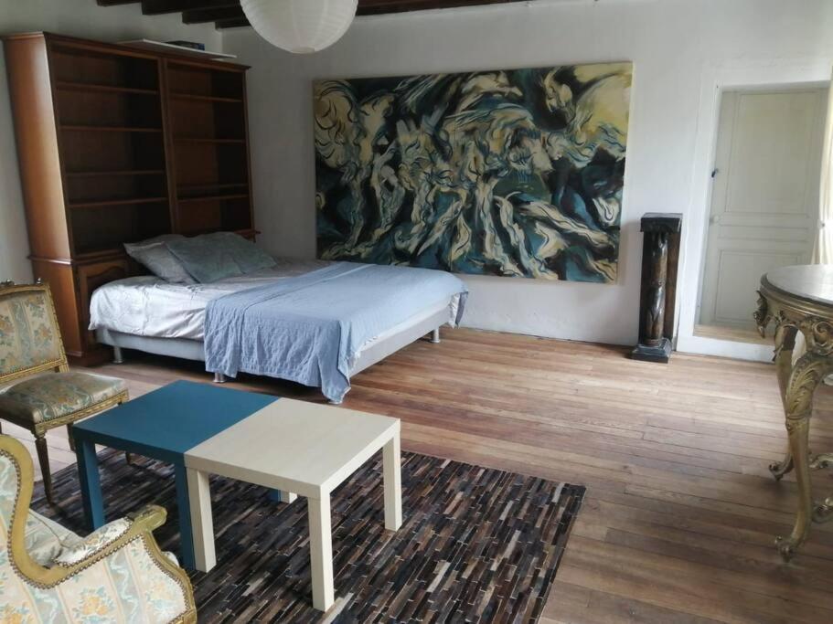 Jolie Maison En Pierre Proche Centre-Ville แชร์บูร์ก อ็อง กงต็องแต็ง ภายนอก รูปภาพ